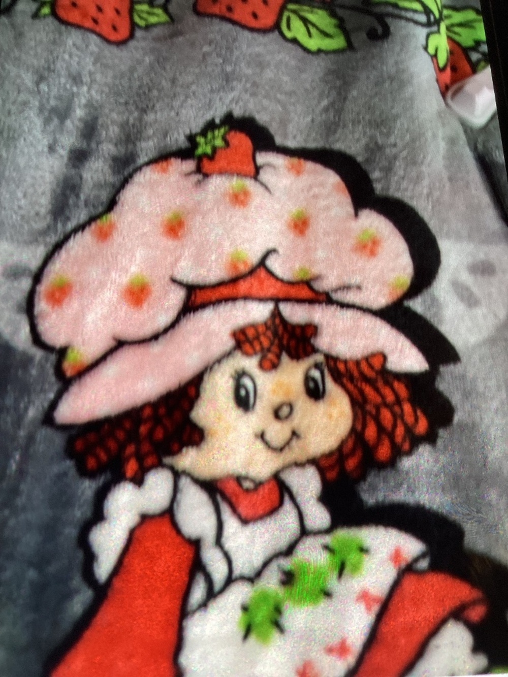 New Halloween Strawberry Shortcake Throw - strawberry and pumpkins -50x70”